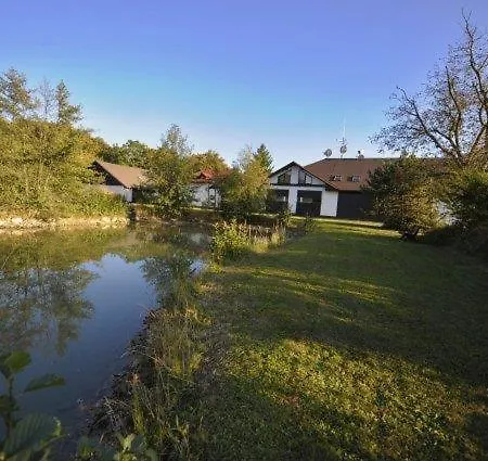 Hotell Wellness Hotel Brezuvky Březŭvky