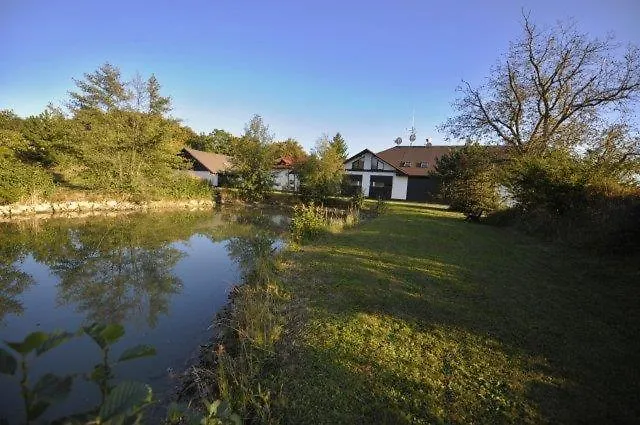 Gasthuis Party Hotel Březŭvky